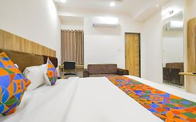 Fabhotel Suraj Kunj